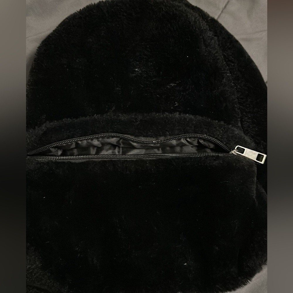 Off brand black felt medium Backback